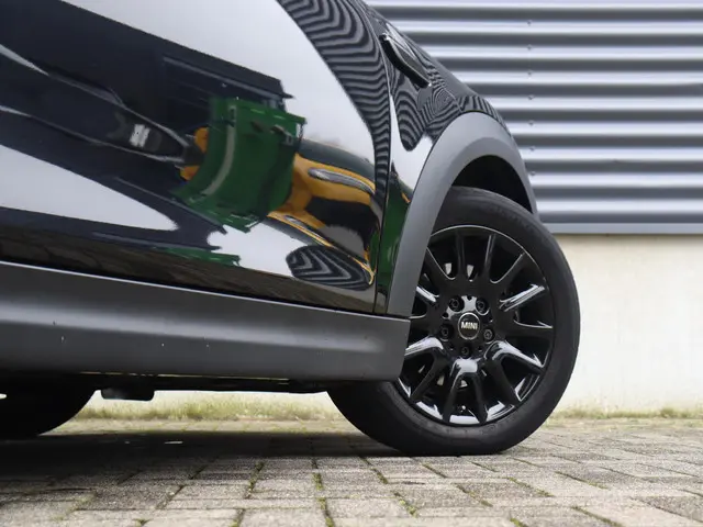 MINI 3-Deurs One 2022 Benzine 7