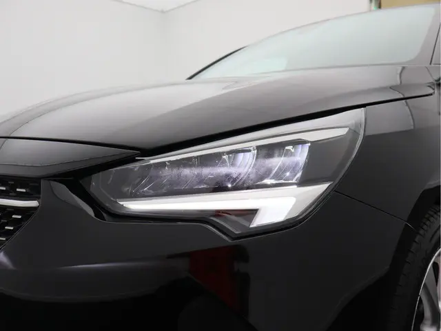 Opel Corsa 1.2 Elegance/ lage km/ zeer mooi! 2020 Benzine 2