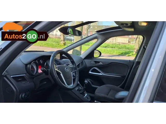 Opel Zafira Tourer 1.4 Cosmo 2013 Benzine 22