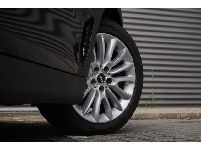 MINI Clubman Cooper 2022 Benzine 18