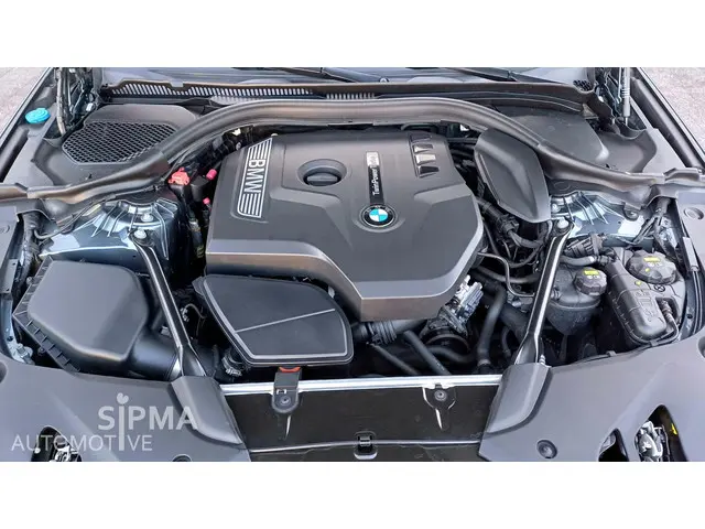 BMW 5 Serie 530i Sport line 2019 Benzine 5