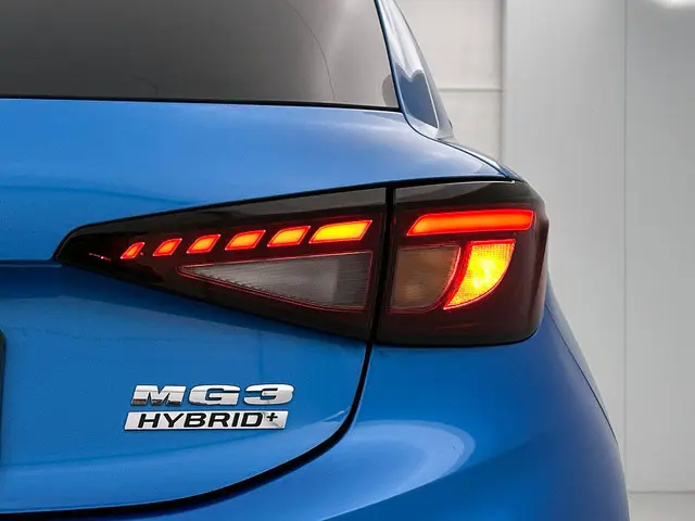 MG MG3 Hybrid+ 1.5 Hybrid+ Luxury 2024 Hybride Benzine 20
