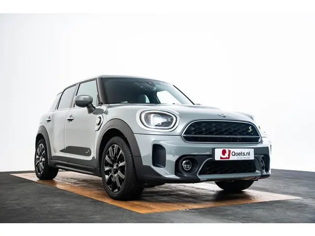 MINI Countryman Cooper SE ALL4 2022 Hybride Benzine 14