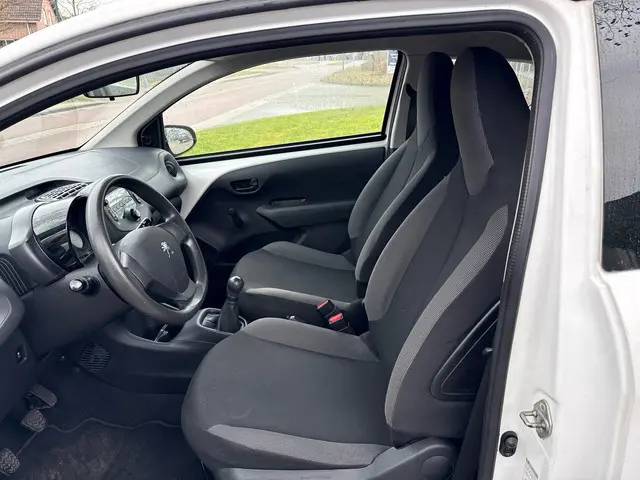 Peugeot 108 1.0 e-VTi Access 2016 Benzine 21