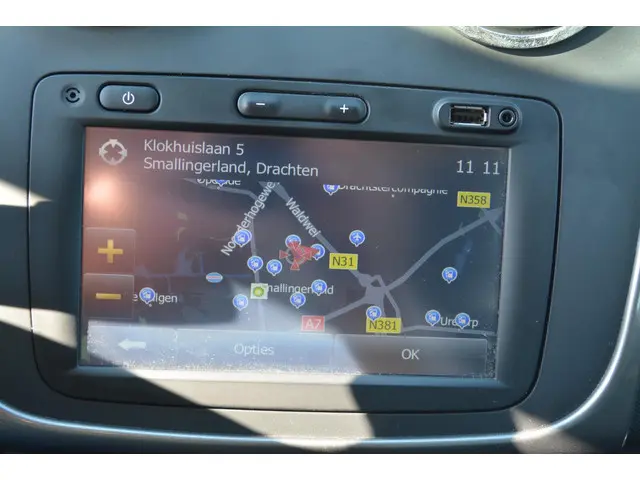 Dacia Logan MCV 0.9 TCe Prestige 2015 Benzine 14