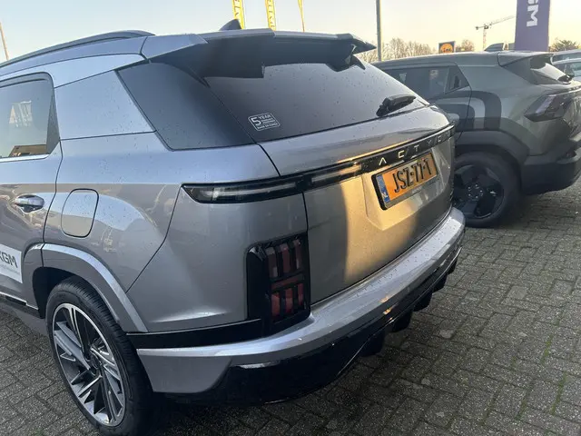 KGM Actyon Hybrid PLATINUM + 2026 Benzine 5