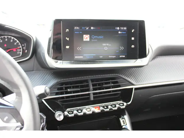 Peugeot 208 1.2 PureTech Active Pack 2023 Benzine 15