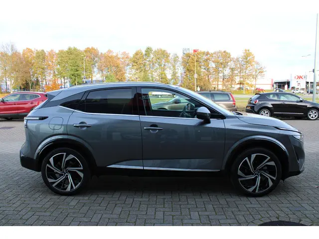 Nissan QASHQAI 1.3 MHEV Xtronic Tekna + 2025 Benzine 7