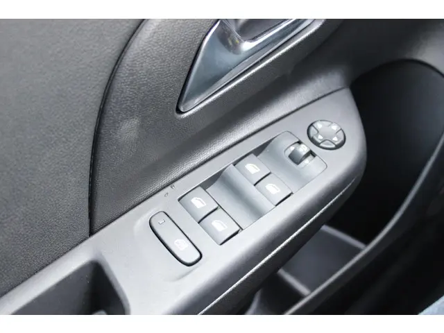 Opel Corsa 1.2 Turbo GS 2025 Benzine 11