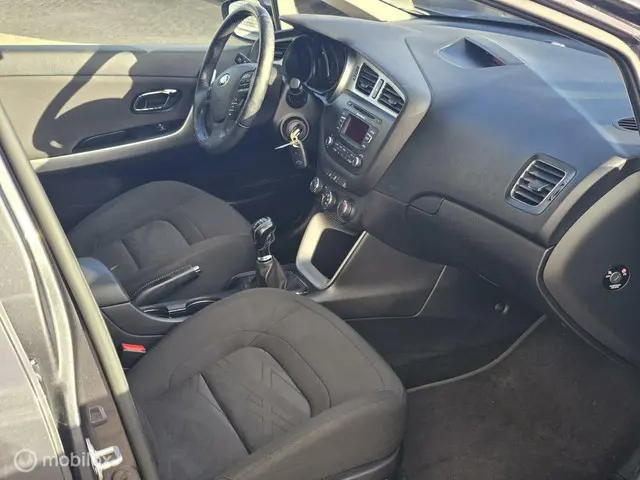 Kia cee'd 1.6 GDI ComfortLine |Jaar Garantie !! 2015 Benzine 24