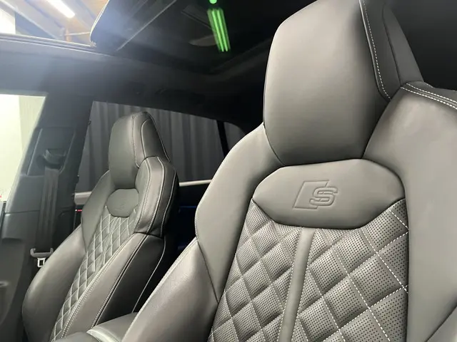 Audi SQ8 4.0 TFSI SQ8 quattro 2024 Benzine 12