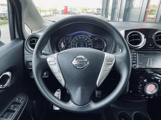 Nissan Note 1.2 Connect Edition 2015 Benzine 9