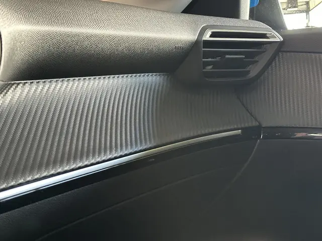 Peugeot 208 1.2 PureTech Blue Lease Allure 2019 Benzine 17