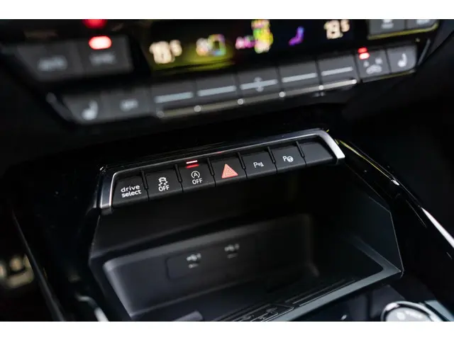 Audi RS3 2.5 TFSI RS 3 quattro 2023 Benzine 61