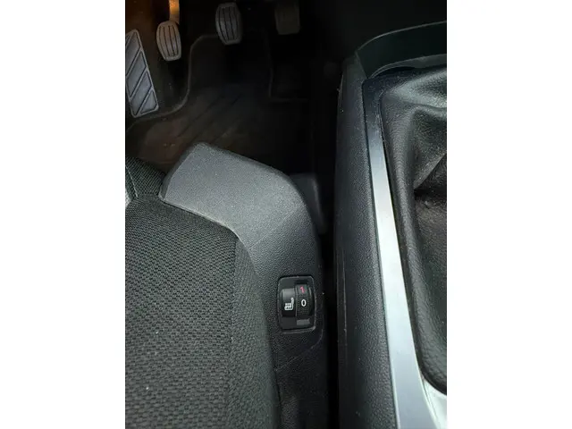 Citroën C4 Picasso 1.2 PureTech Intensive 2016 Benzine 15