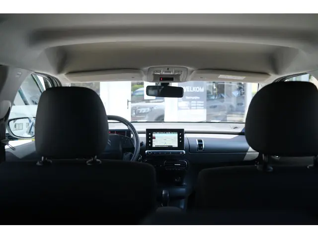 Citroën C4 Cactus 1.2 PureTech Shine 2017 Benzine 21