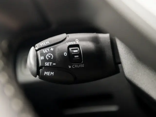 Peugeot 3008 1.2 PureTech Allure Sport 2019 Benzine 18