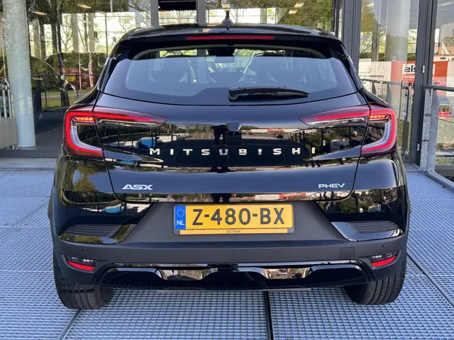 Mitsubishi ASX 1.6 PHEV AT Intense+ 2024 Hybride Benzine 18