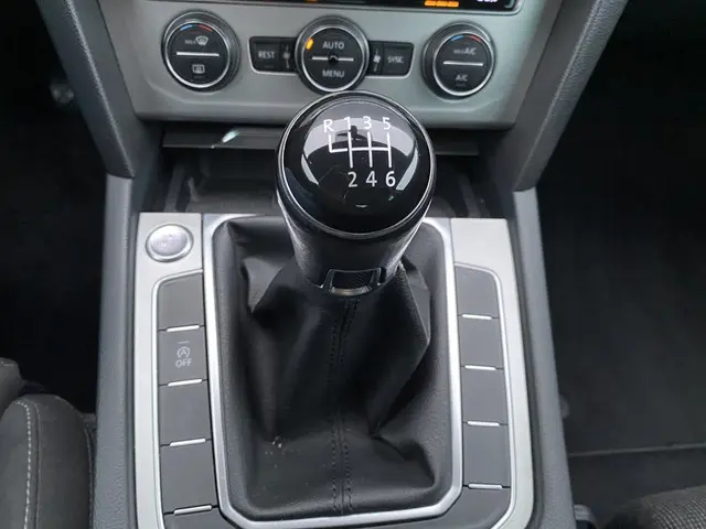 Volkswagen Passat 1.4 TSI ACT Highline 2015 Benzine 27