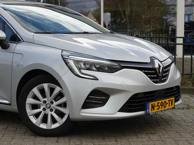 Renault Clio 1.0 TCe 90PK Intens 2022 Benzine 10