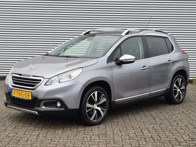 Peugeot 2008 1.6 VTi Féline Pano Leder Navi 2014 Benzine