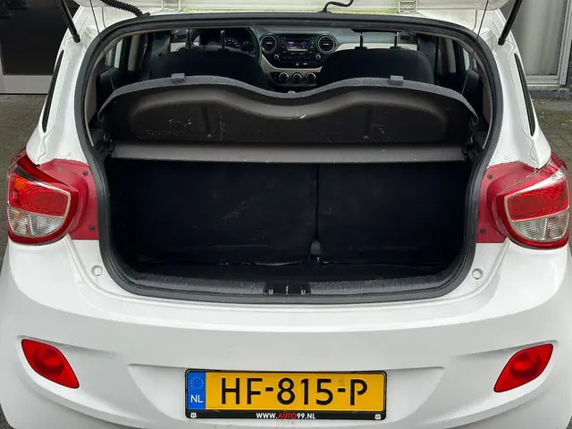 Hyundai i10 1.0i i-Drive 2015 Benzine 5