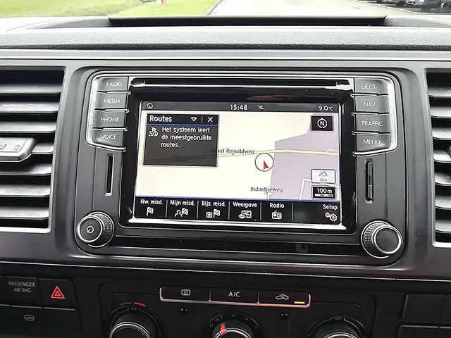 Volkswagen Transporter 2.0 TDI 2016 Diesel 11