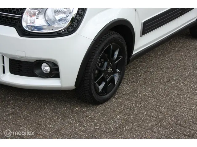 Suzuki Ignis 1.2 Stijl half leder, 12.000km 2019 Benzine 7