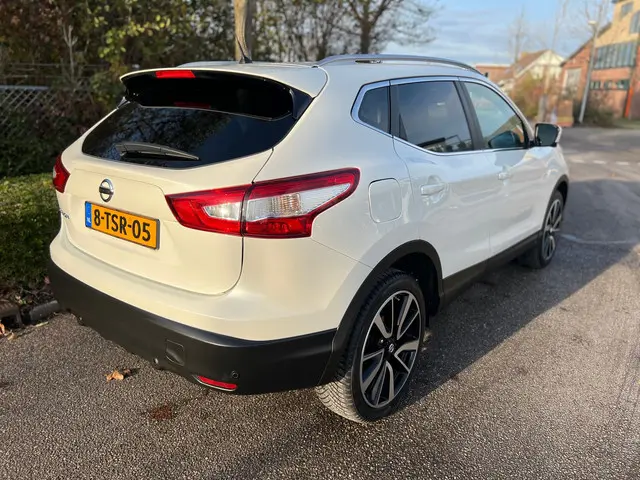 Nissan QASHQAI 1.2 Premier Edition 2014 Benzine 9