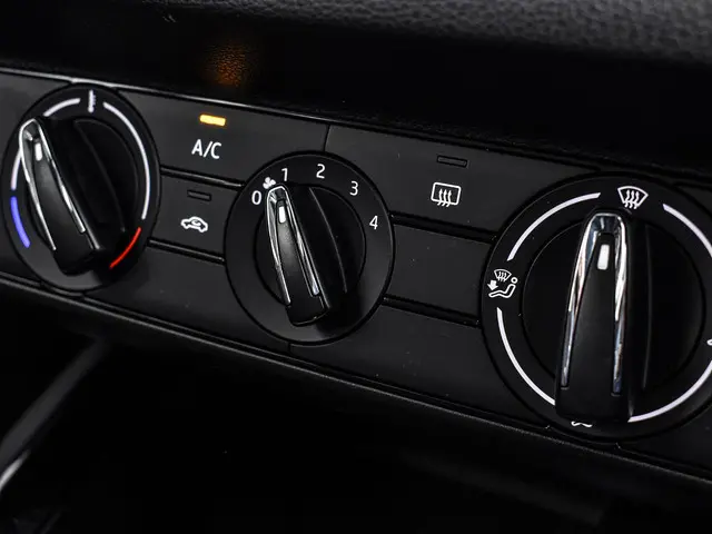 Škoda Scala 1.0 TSI 110pk Ambition 2023 Benzine 30