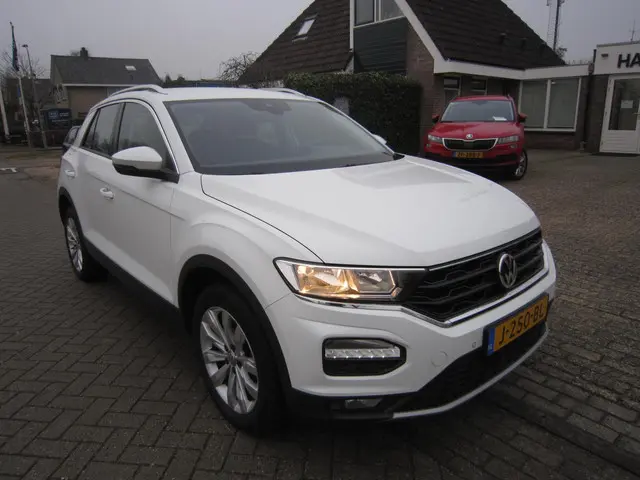 Volkswagen T-Roc 1.5 TSI aut Style Business 2020 Benzine 3