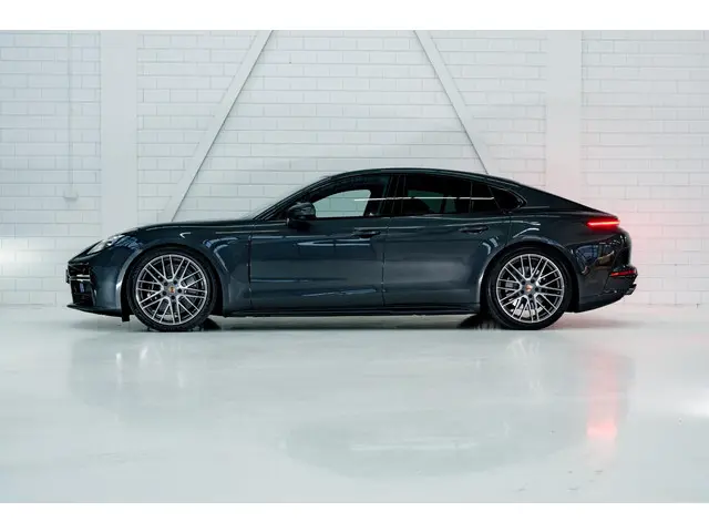 Porsche Panamera 2.9 4 E-Hybrid 2024 Hybride Benzine 2