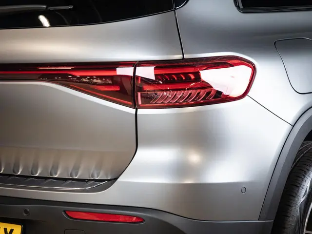Mercedes-Benz EQB 250+ AMG Line 2024 Elektrisch 15