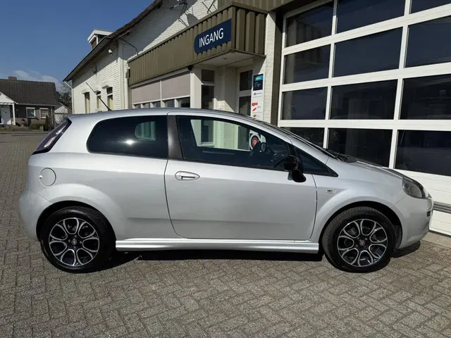 Fiat Punto Evo 1.2 Pop|Airco|Goed onderhouden| 2013 Benzine 10