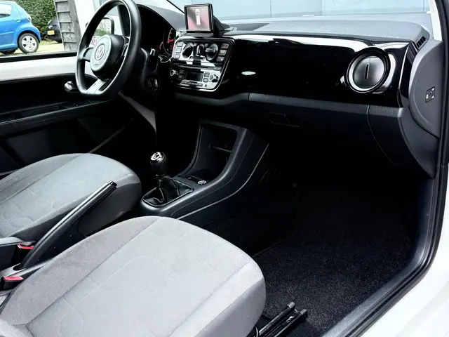 Volkswagen up! 1.0 move up! BlueMotion 2012 Benzine 15