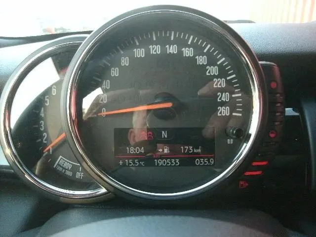 MINI Cooper Mini 1.5 Chili / VERKOCHT 2015 Benzine 4