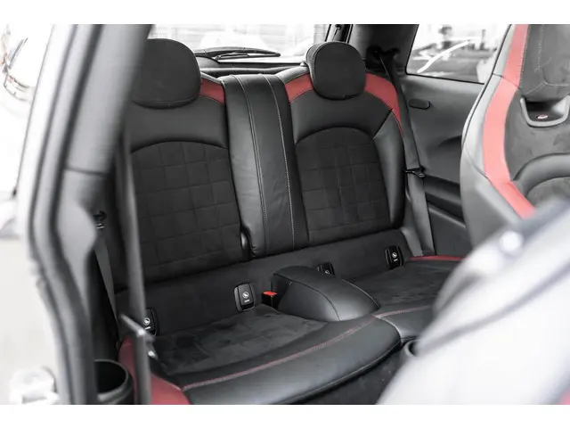 MINI Cooper Mini 2.0 John Works 2018 Benzine 25