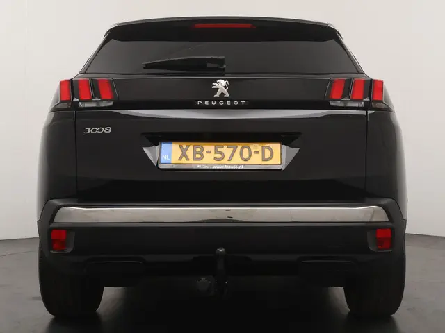 Peugeot 3008 1.2 PureTech Allure 2018 Benzine 4