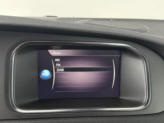 Volvo V40 1.5 T3 Polar+ Sport 2019 Benzine 41