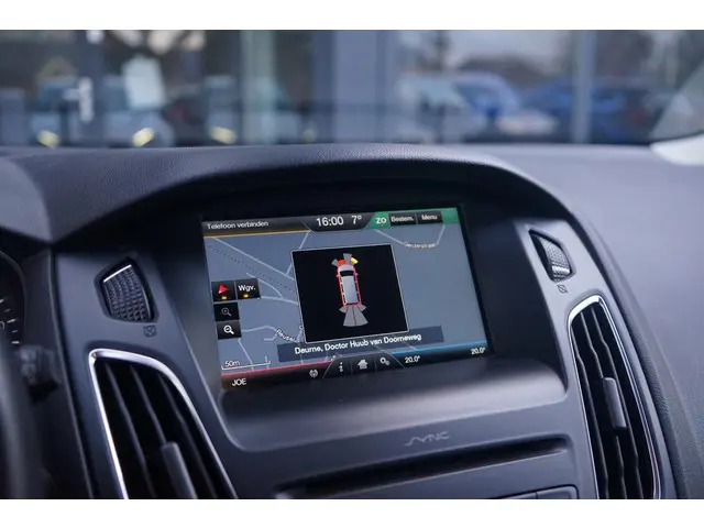 Ford Focus Wagon 1.0 EcoBoost Titanium 2016 Benzine 4