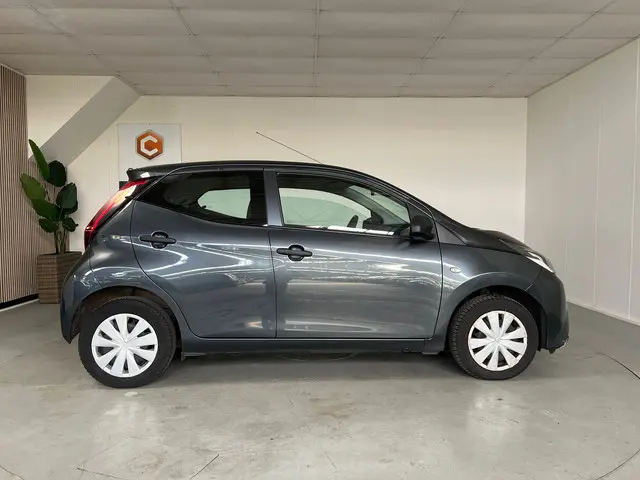 Toyota Aygo 1.0 VVT-i x-cite 2018 Benzine 7