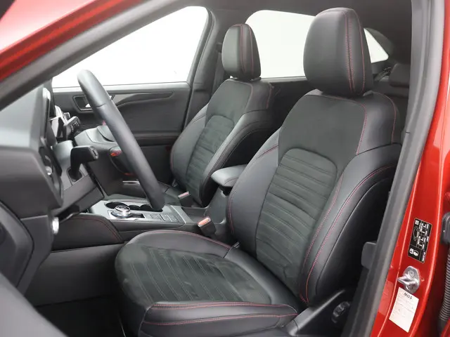 Ford Kuga 2.5 PHEV 225pk ST-Line X 2021 Hybride Benzine 20