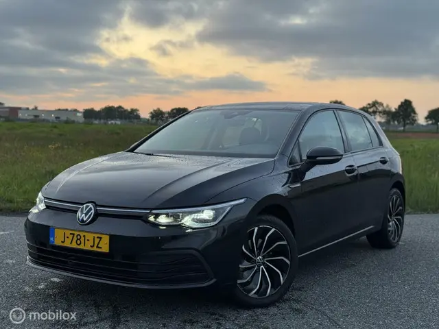 Volkswagen Golf 1.5 TSI Life 2020 Benzine 2