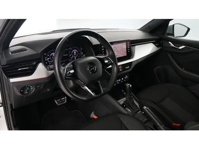 Škoda Kamiq 1.0 TSI 115pk Sport Business 2021 Benzine 16