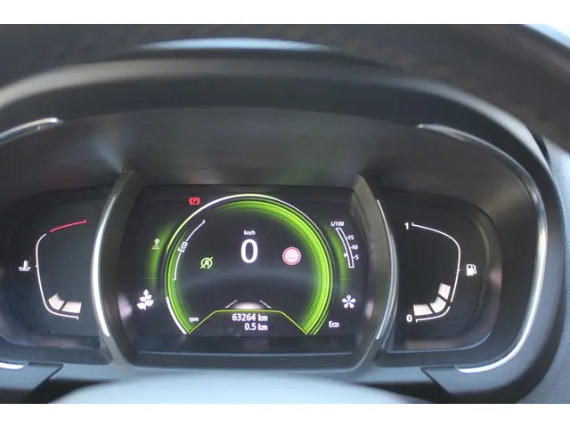 Renault Scénic 1.3 TCe Intens 140 pk 2021 Benzine 30