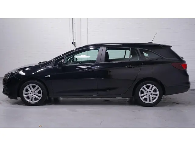 Opel Astra Sports Tourer 1.5 CDTI Business 2021 Diesel 4