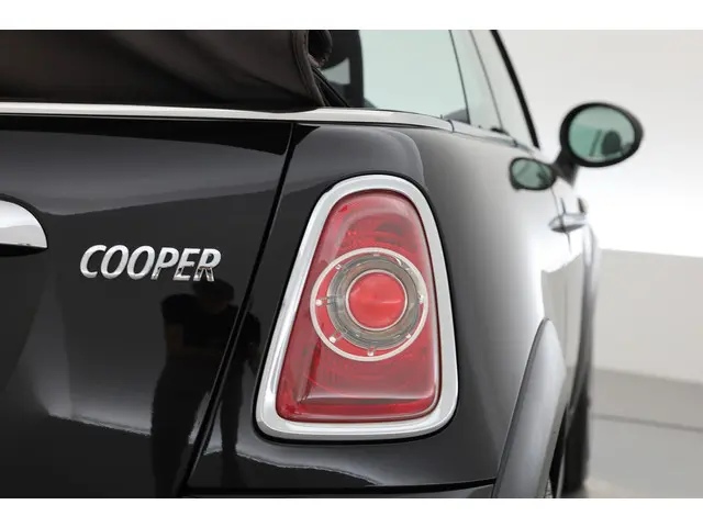 MINI Cooper Cabrio Mini 1.6 2015 Benzine 24
