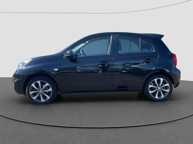 Nissan Micra 1.2 Connect Edition 2015 Benzine 6