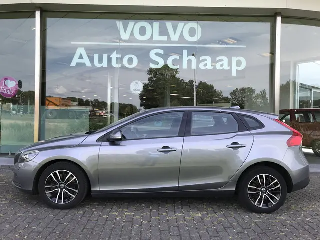 Volvo V40 2.0 D2 Business Automaat 2016 Diesel 2