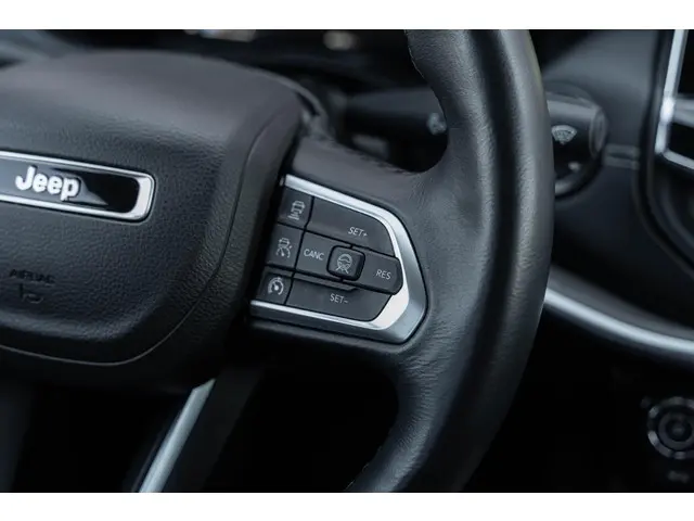 Jeep Compass 1.5T e-Hybrid Limited 2023 Hybride Benzine 26